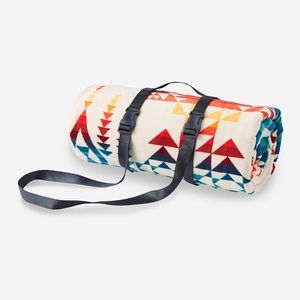 Pendleton Pilot Rock Towel for Two